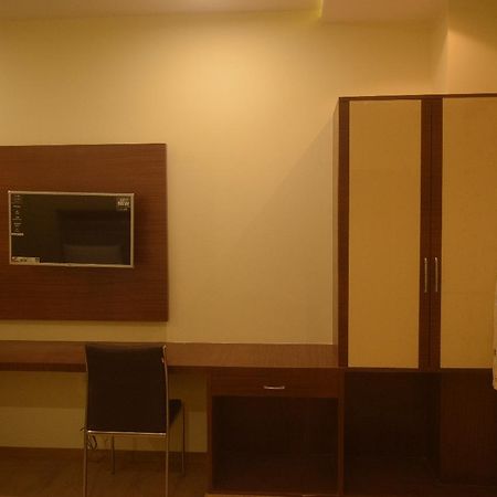 Ambikāpur Hotel Avalon Inn מראה חיצוני תמונה