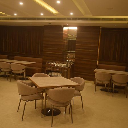 Ambikāpur Hotel Avalon Inn מראה חיצוני תמונה