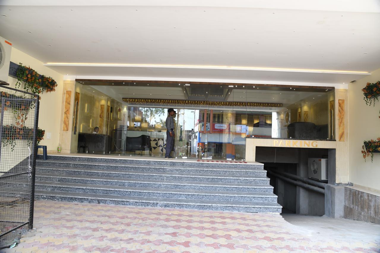 Ambikāpur Hotel Avalon Inn מראה חיצוני תמונה