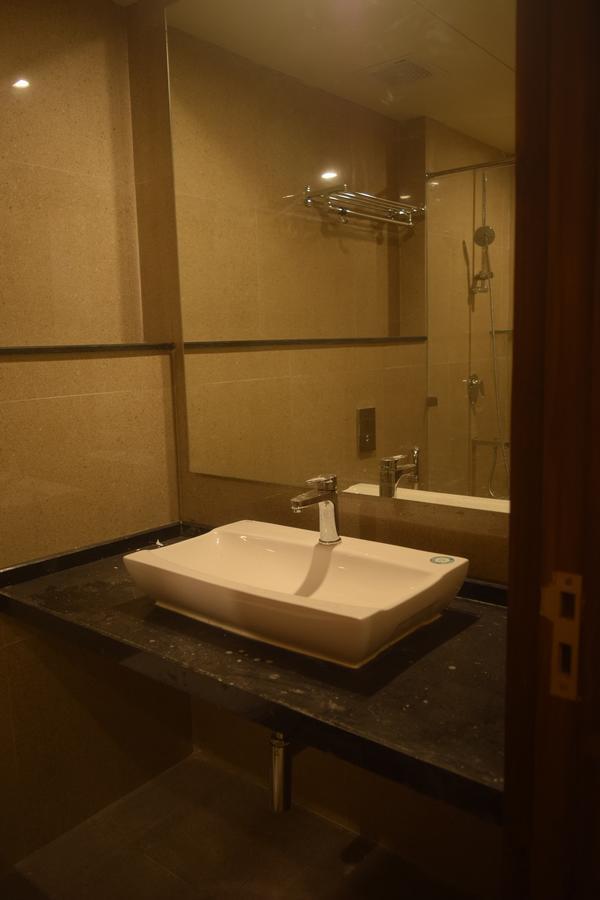 Ambikāpur Hotel Avalon Inn מראה חיצוני תמונה