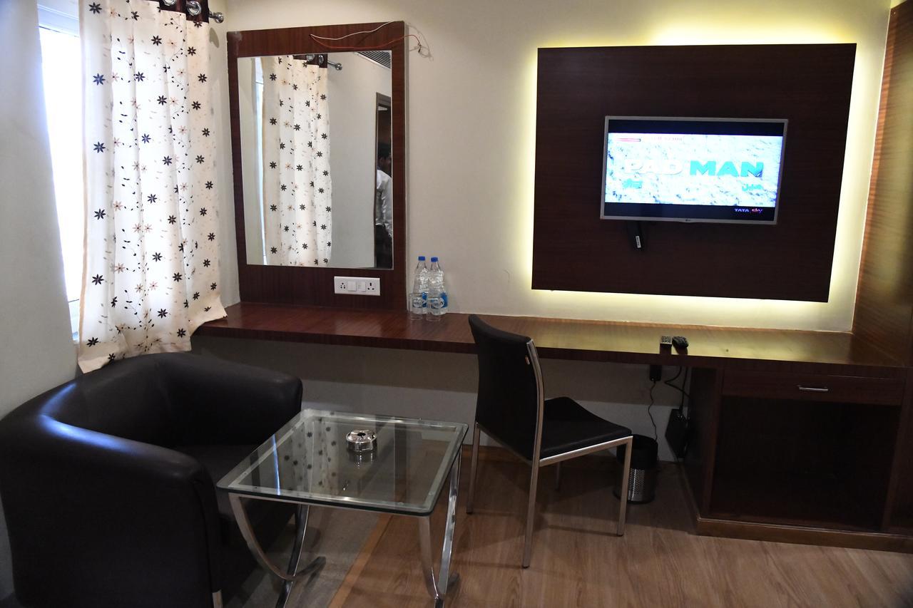 Ambikāpur Hotel Avalon Inn מראה חיצוני תמונה