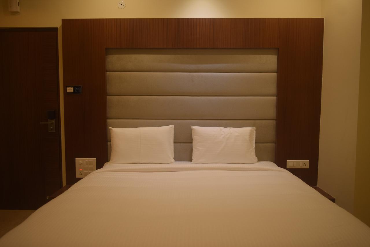 Ambikāpur Hotel Avalon Inn מראה חיצוני תמונה