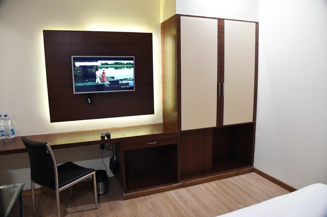 Ambikāpur Hotel Avalon Inn מראה חיצוני תמונה